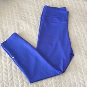 Nike dry fit cropped leggings in blue